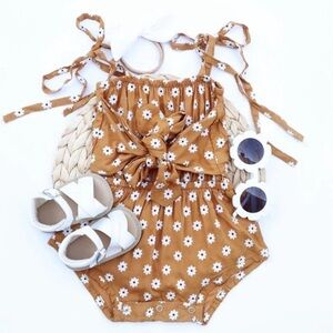 Kyte BABY Mustard Floral Tie-Front Daisy Romper 6-12 month no brand name